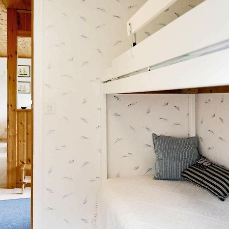 4 Person Holiday Home In Hen N Noesund Экстерьер фото