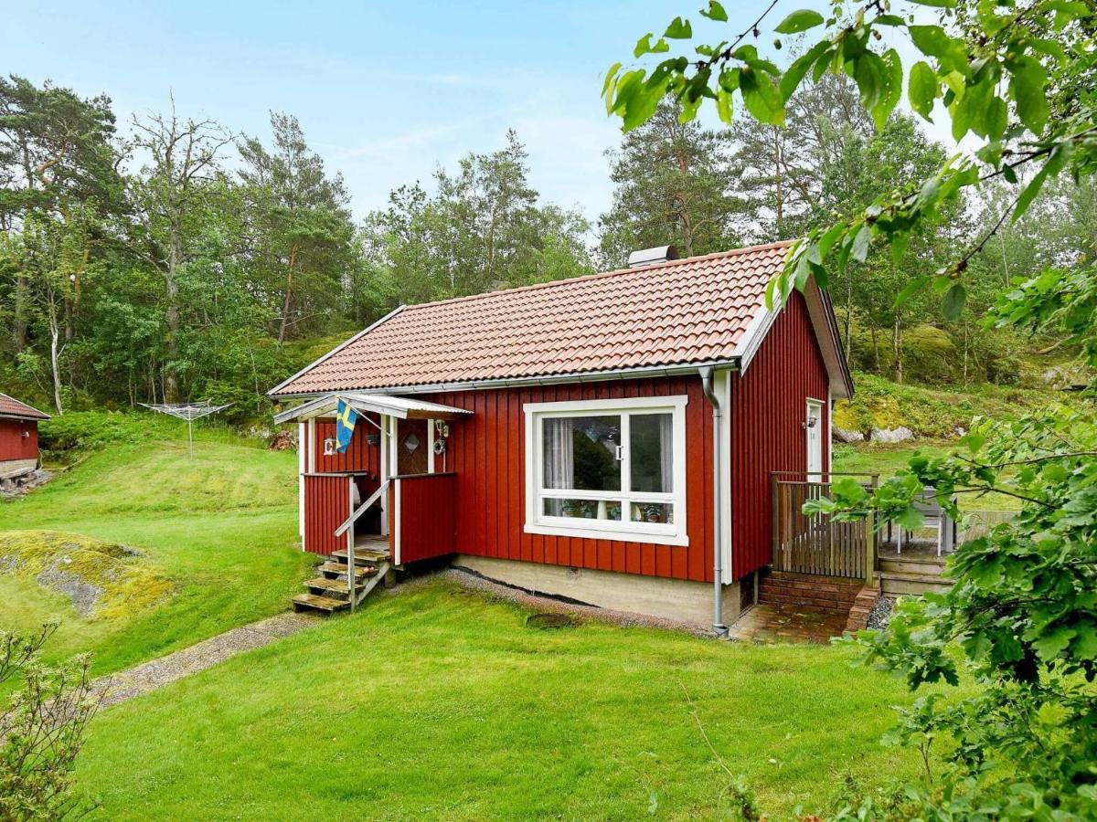 4 Person Holiday Home In Hen N Noesund Экстерьер фото